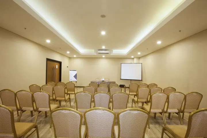 Чиребон: Verse Hotel Cirebon