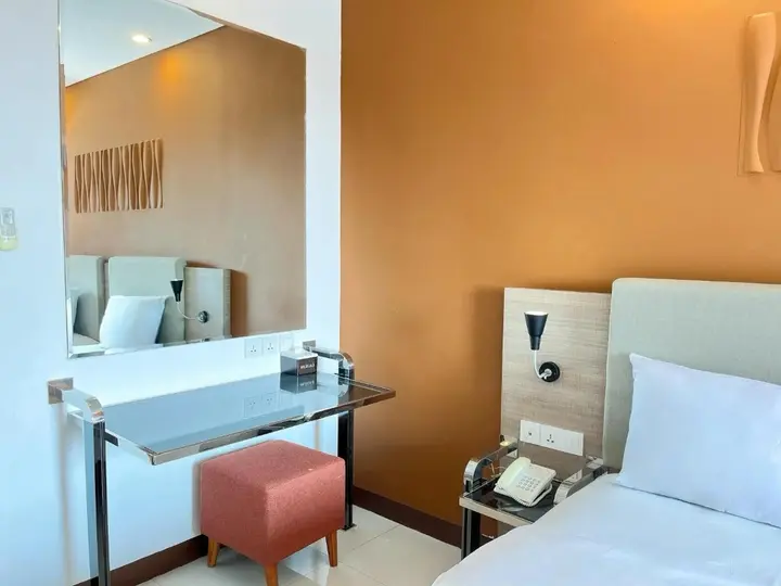 Чиребон: Verse Hotel Cirebon