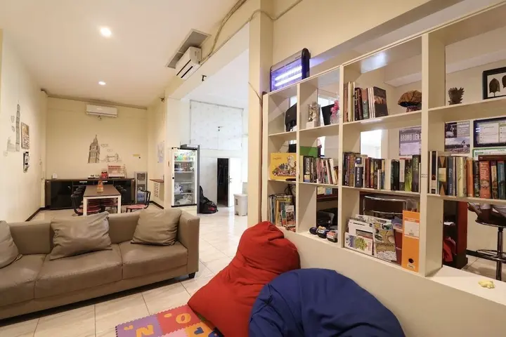 Маланг: MADOR Malang Dorm Hostel