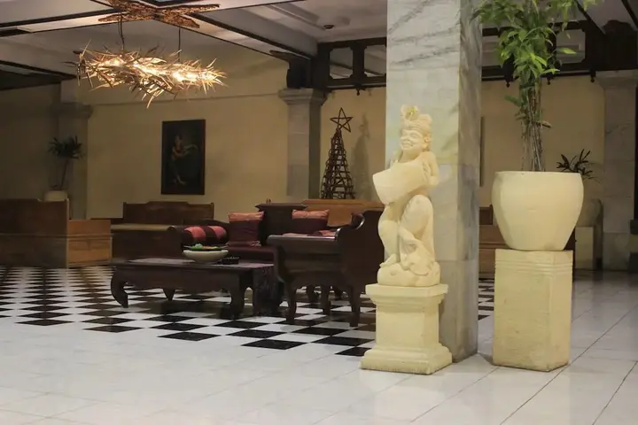 Санур Кайя: Diwangkara Beach Hotel & Resort
