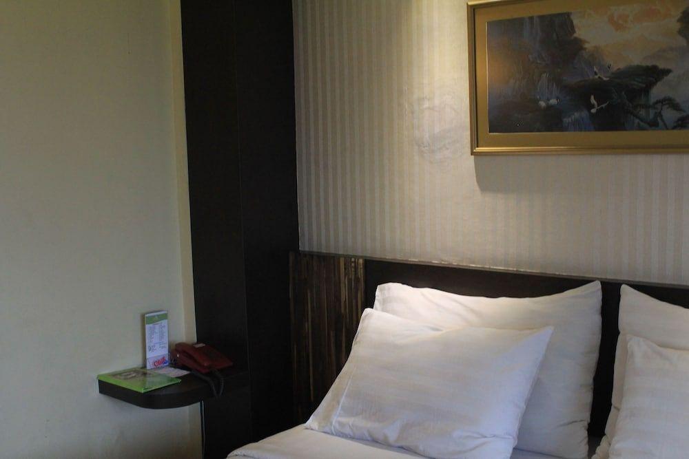 Сурабая: ZEN Rooms Kalimas KH Mas Mansyur