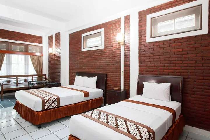 Депок: Paku Mas Hotel