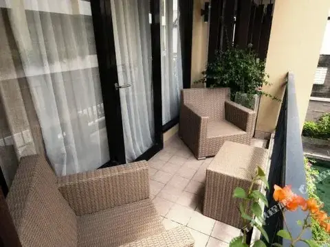 Кута: 100 Sunset Hotel