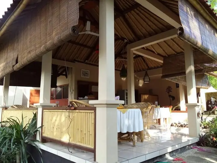 Пурвакерти: Om Shanti Cottages