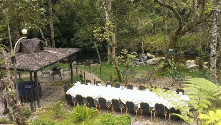 Озеро Тоба: Taman Simalem Resort