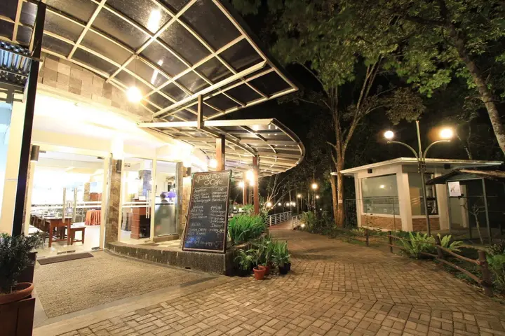 Озеро Тоба: Taman Simalem Resort