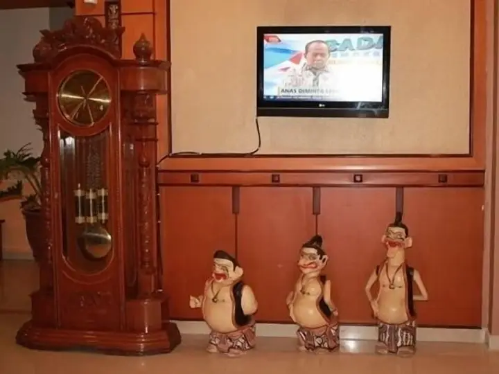 carousel image 3