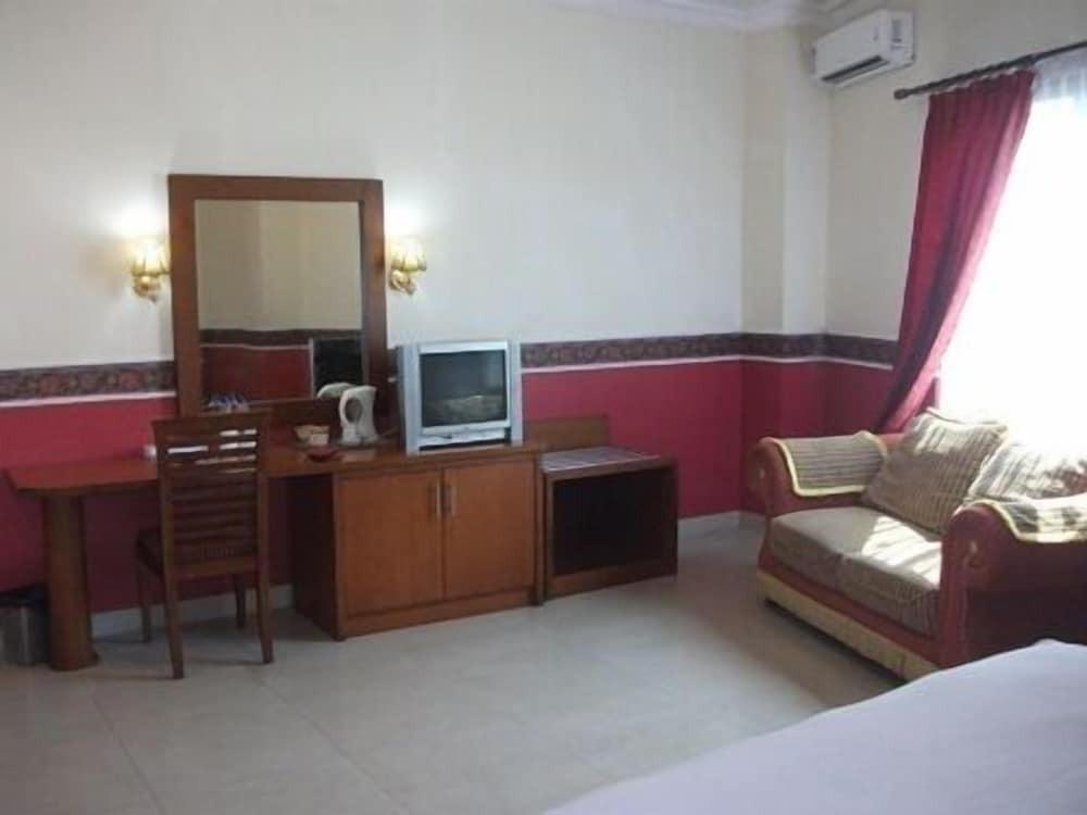 Семаранг: New Siliwangi Hotel & Restaurant