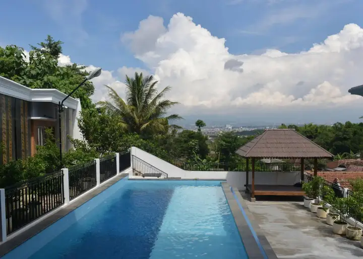 Malang Hill Gallery & Homestay — фото 5