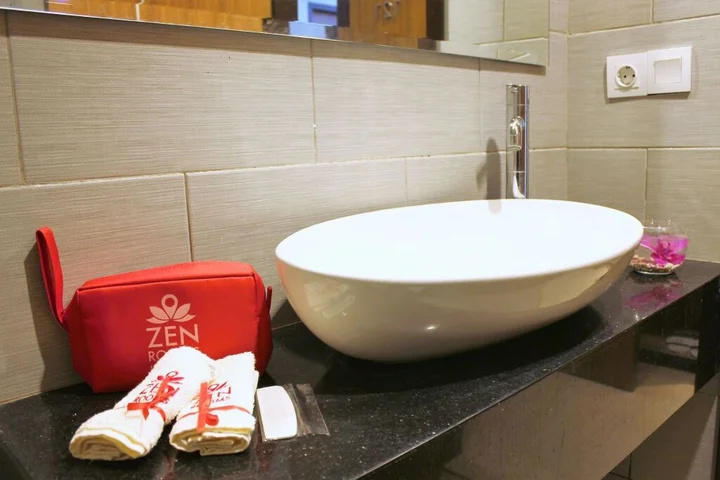 Паромпонг: Moscato Hotel