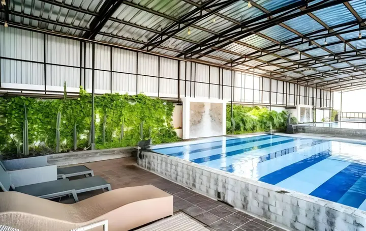 Чиребон: Grand Tryas Hotel