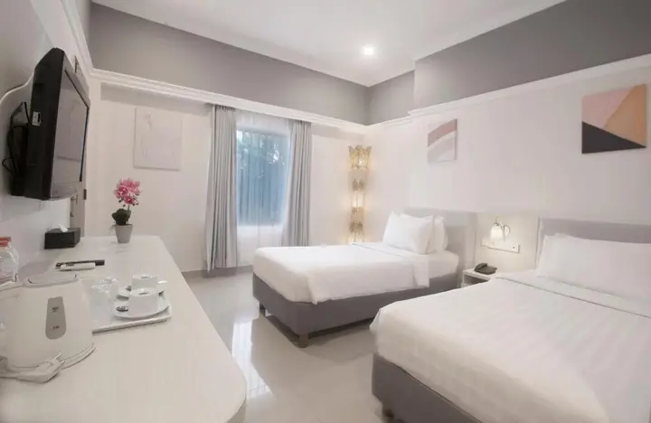 Чиребон: Grand Tryas Hotel