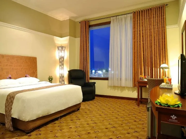 Чиребон: Grand Tryas Hotel