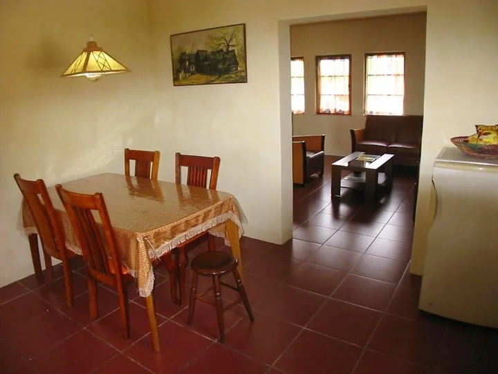 Озеро Тоба: Villa Durian