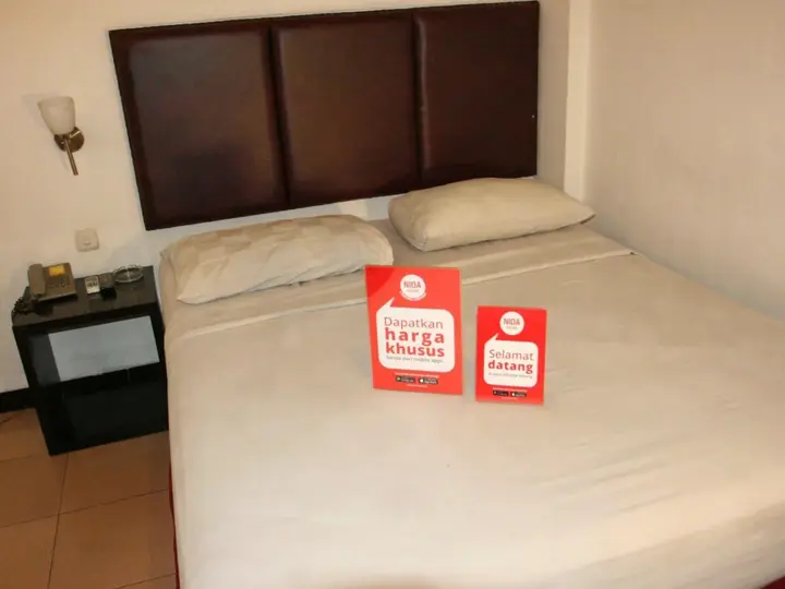 Джакарта: Belvena Hotel