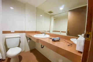 Суракарта: Riyadi Palace Hotel