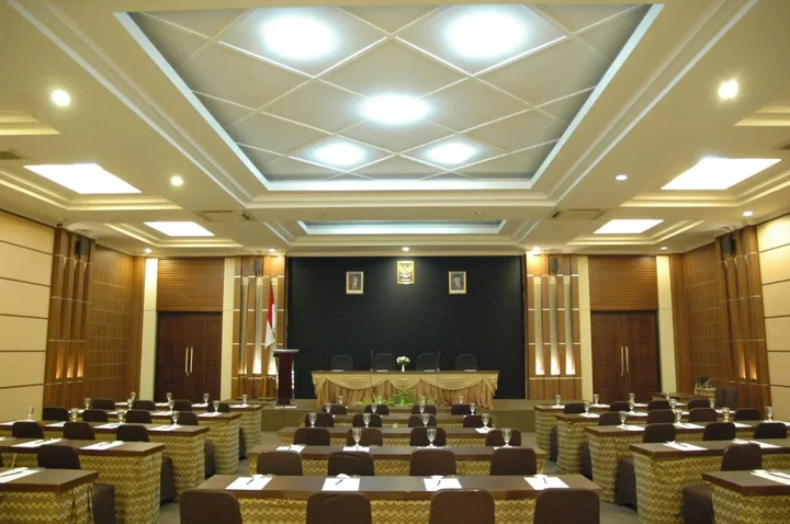 Суракарта: Riyadi Palace Hotel