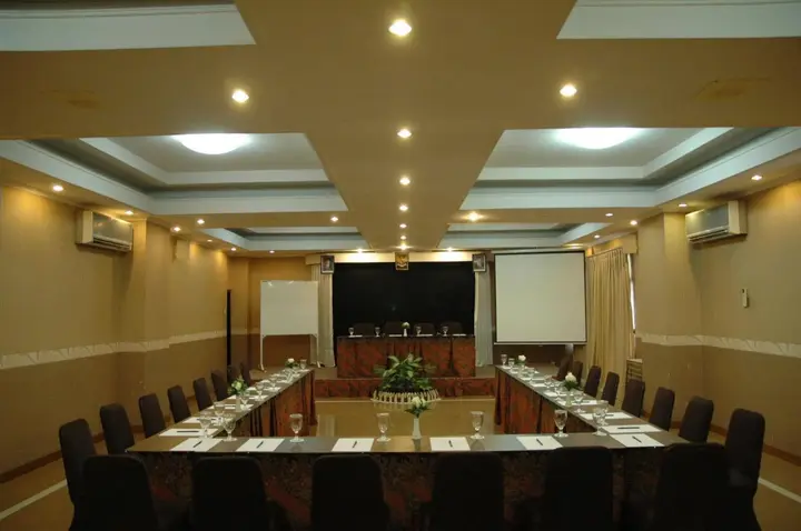 Суракарта: Riyadi Palace Hotel