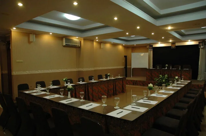 Суракарта: Riyadi Palace Hotel