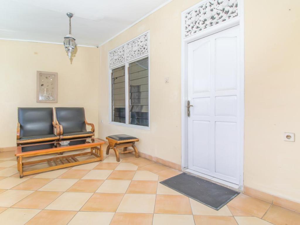 Джимбаран: OYO 3134 Puri Tamu Hotel