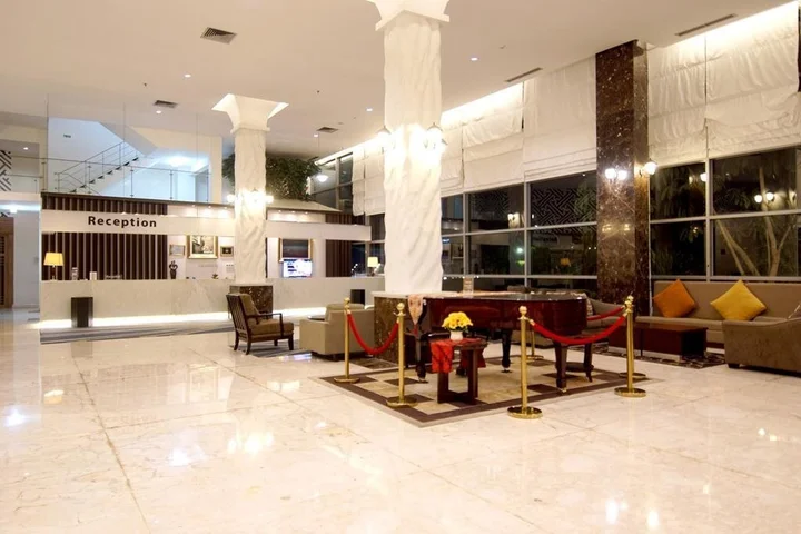 Серанг: Forbis Hotel