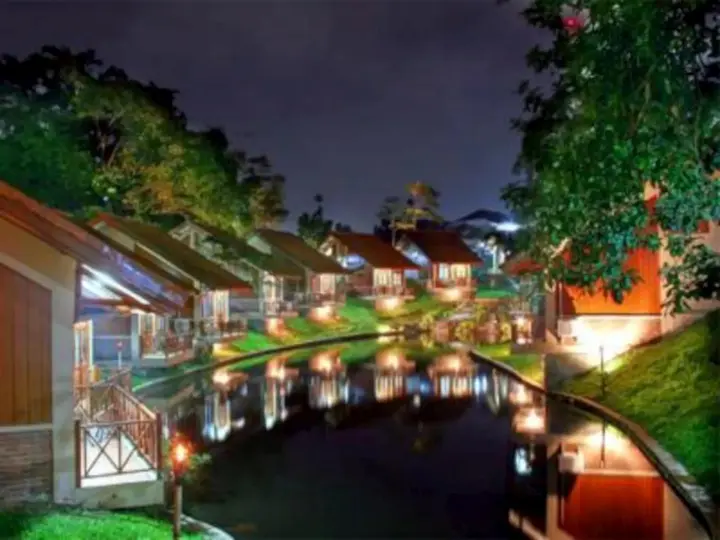 Бандунг: Ahadiat Hotel & Bungalow