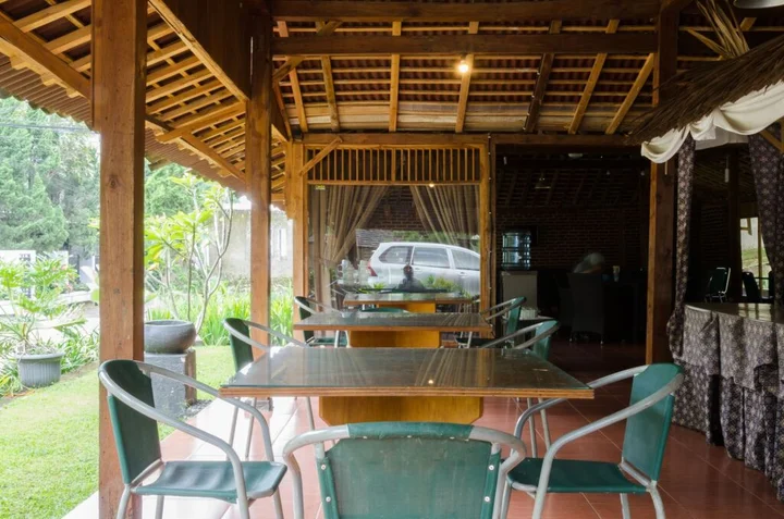 Бандунг: Lotus Bandung