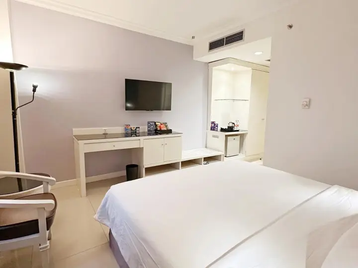 Бандунг: Vue Palace, ARTOTEL Curated