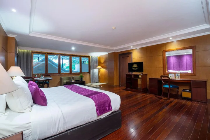 Самаринда: Hotel Bumi Senyiur
