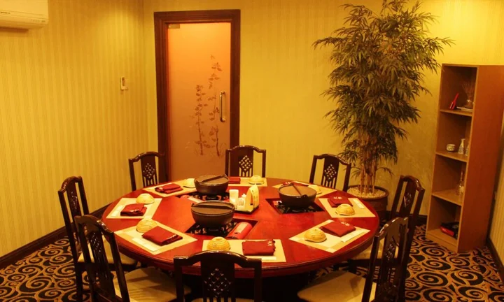 Самаринда: Hotel Bumi Senyiur