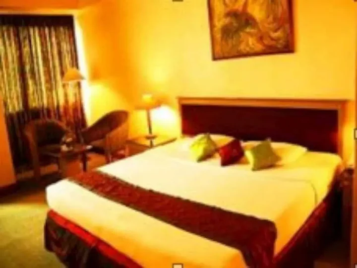 Бандунг: Hotel Royal Merdeka
