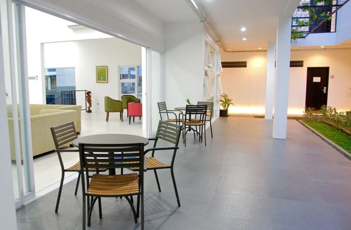 Джакарта: Ampera Avenue Residence