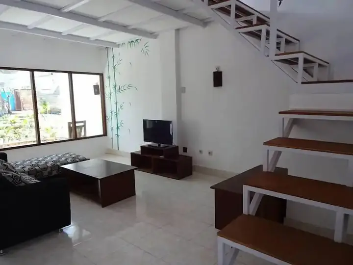 Гили Траванган: Villa Bintang