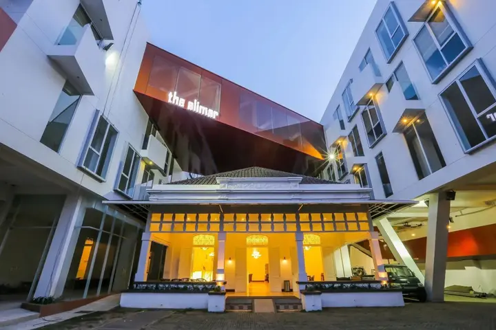 Маланг: Alimar Hotel