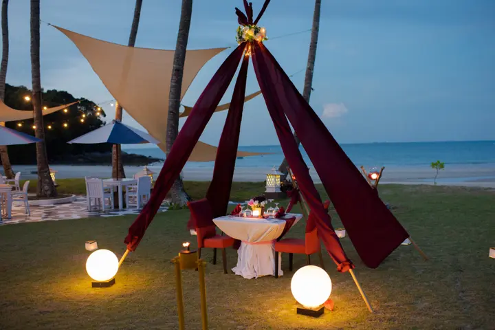Остров Пеньенгат: Nirwana Beach Club