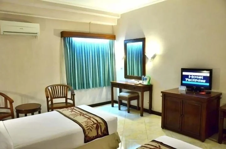 Тегал: Bahari Inn Tegal