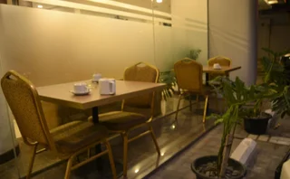 Медан: J Hotel Medan