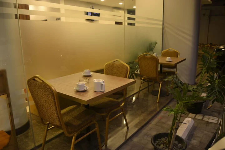 Медан: J Hotel Medan
