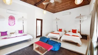 Гили Траванган: Samba Villas