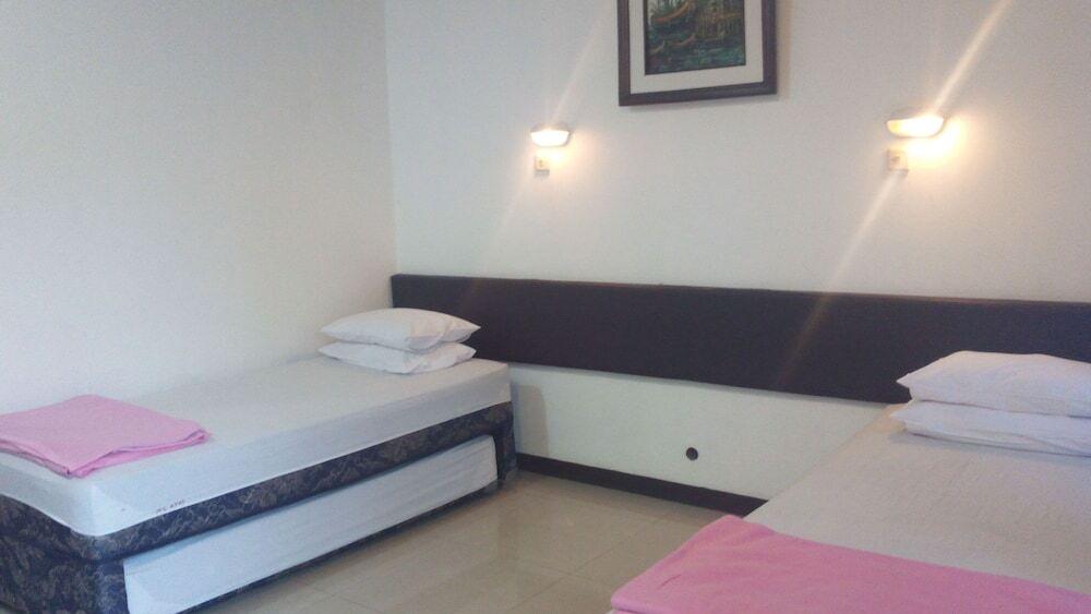 Батураден: Moro Seneng Hotel and Resort