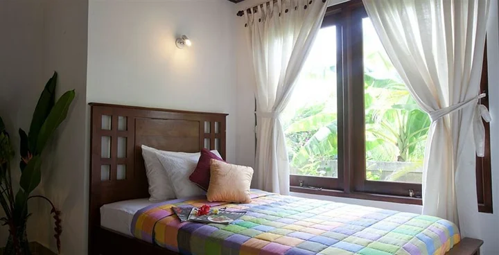 Бунутан: Golden Buddha Cottages