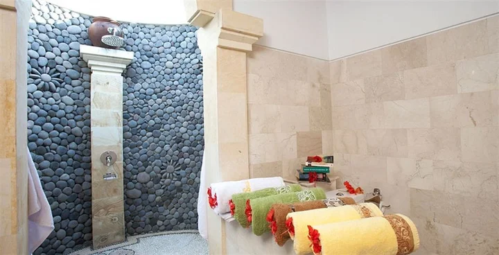 Бунутан: Golden Buddha Cottages