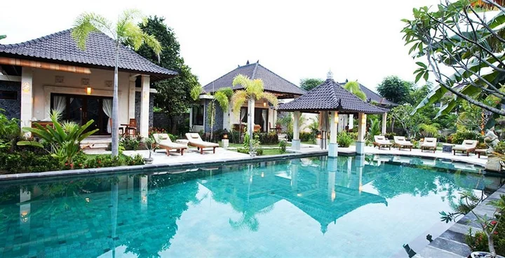 Бунутан: Golden Buddha Cottages