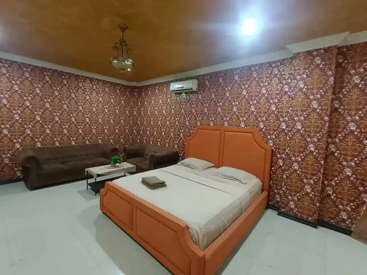 Медан: OYO 2574 Z Suites Hotel
