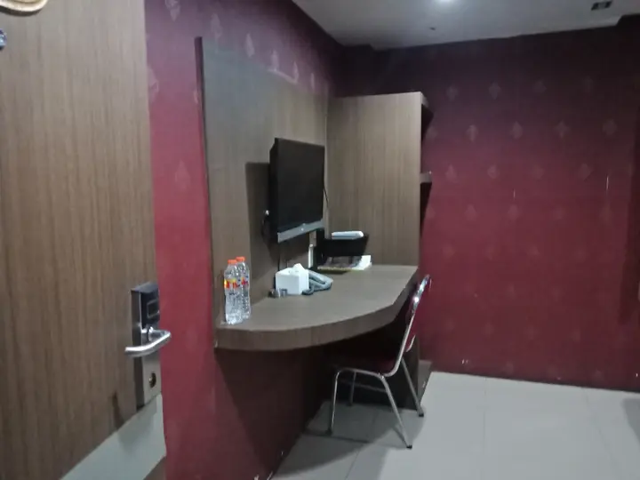 Медан: OYO 2574 Z Suites Hotel