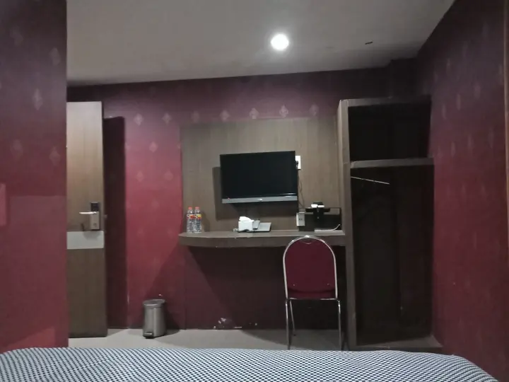Медан: OYO 2574 Z Suites Hotel
