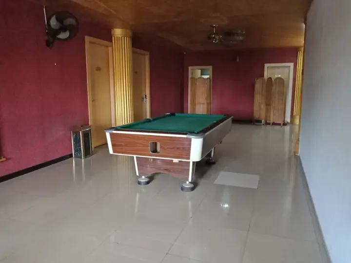 Медан: OYO 2574 Z Suites Hotel