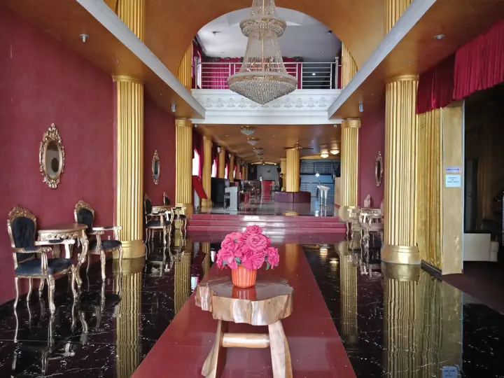 Медан: OYO 2574 Z Suites Hotel