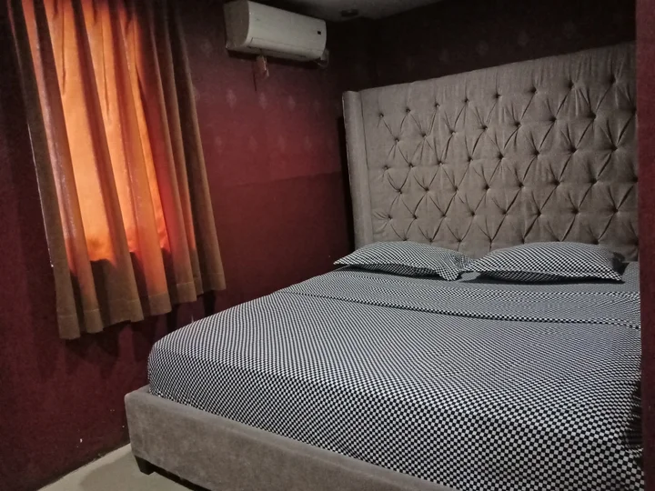 Медан: OYO 2574 Z Suites Hotel