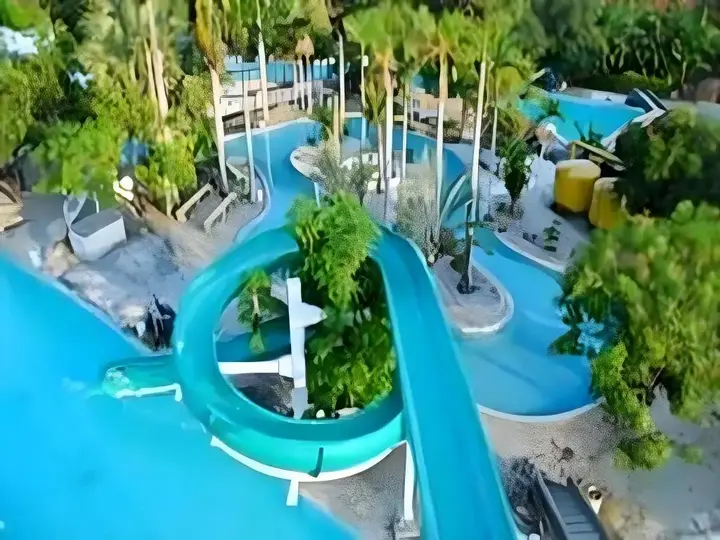 Чиребон: Hotel Apita Cirebon